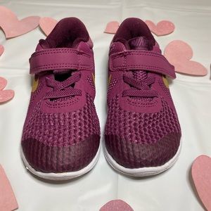Purple and gold Velcro toddler Nike VGUC 1of2
